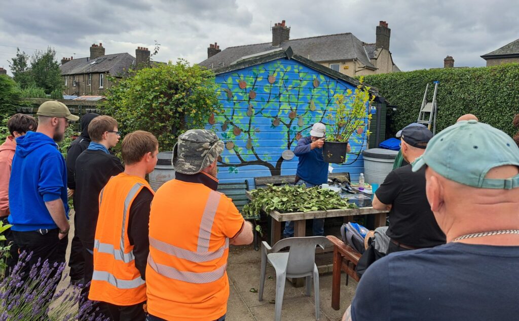 Climate Friendly Gardens – fruit tree pruning workshop
